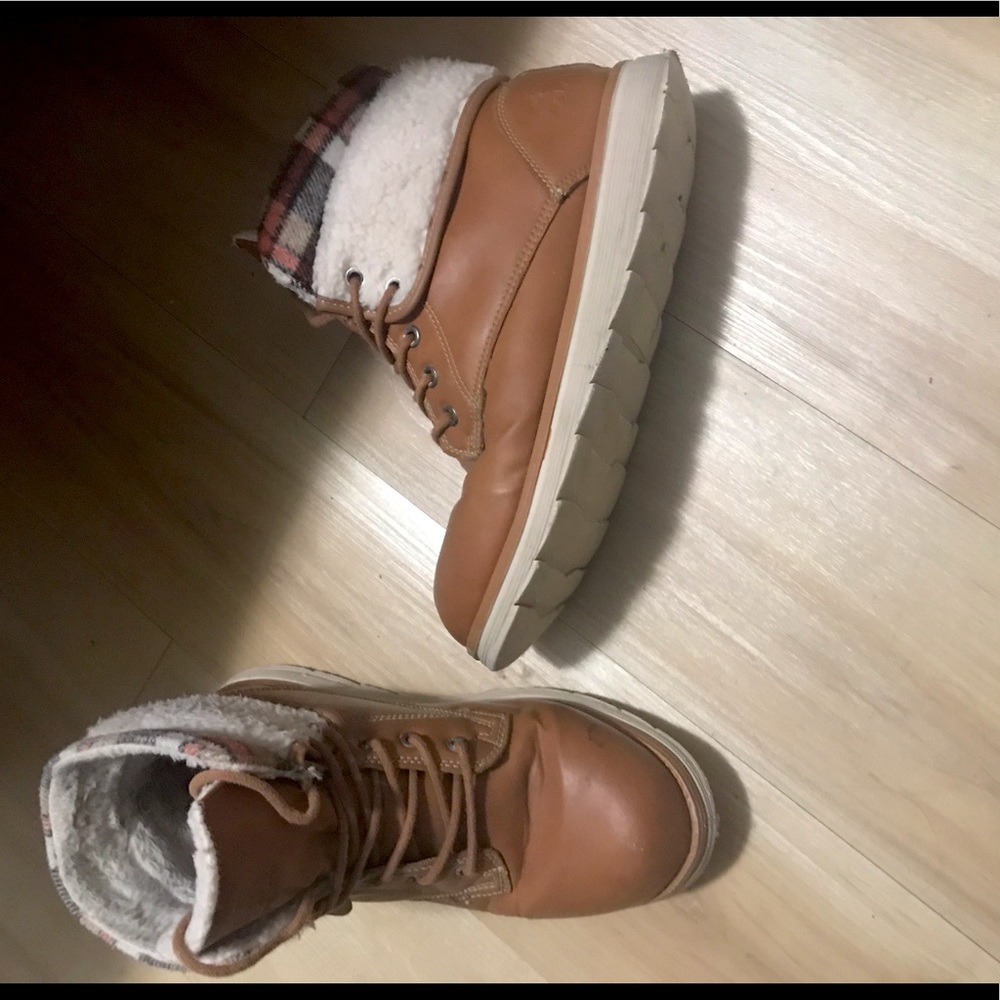 Winter boots